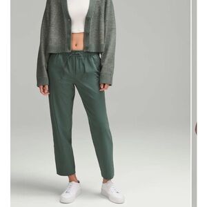 Luluemon Tapered-Leg Mid-Rise Pant *Luxtreme Sz L